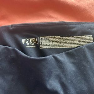Victoria’s Secret sport navy blue leggings